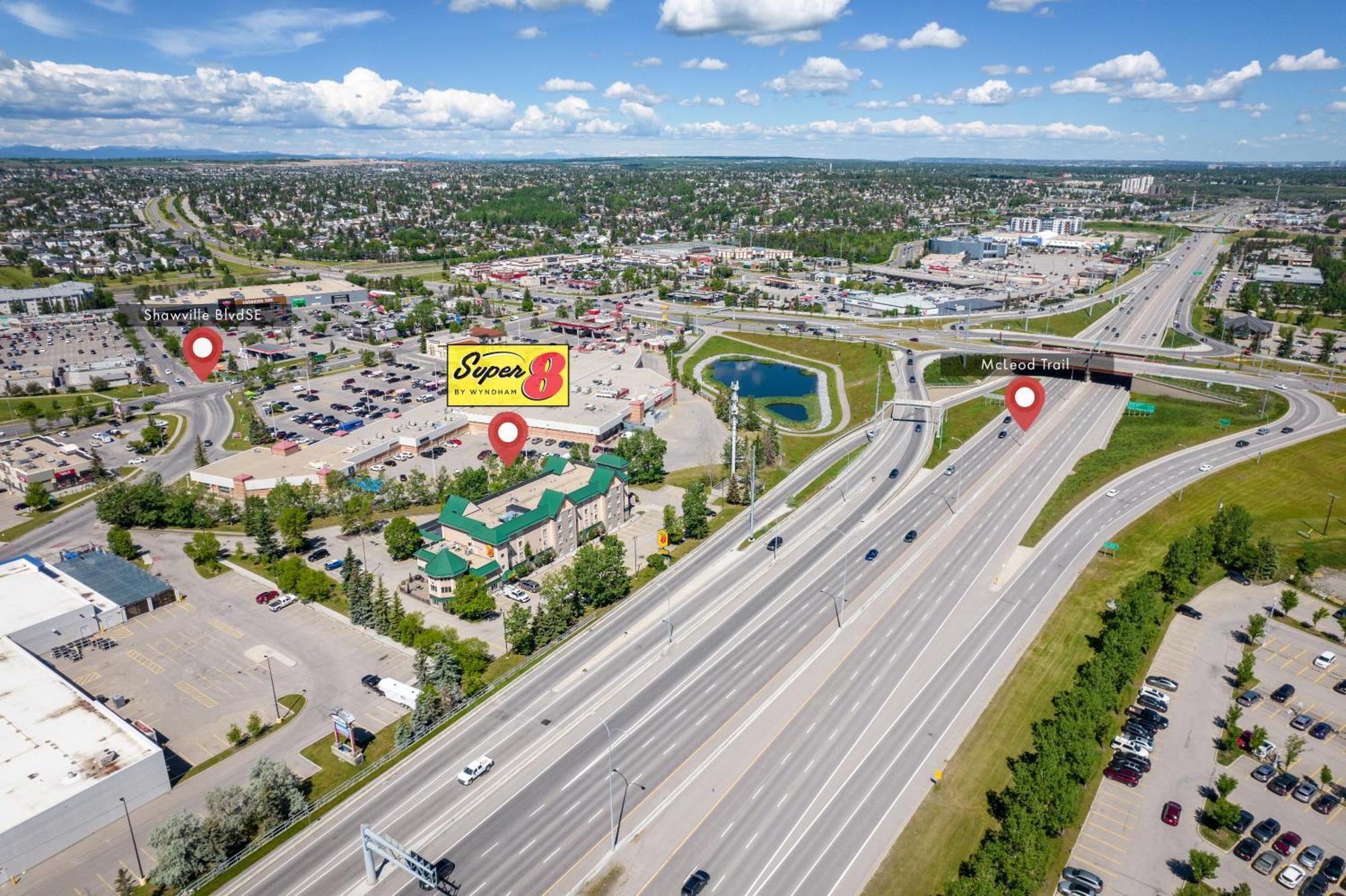 Hotel Super 8 By Wyndham Calgary Shawnessy Area Extérieur photo