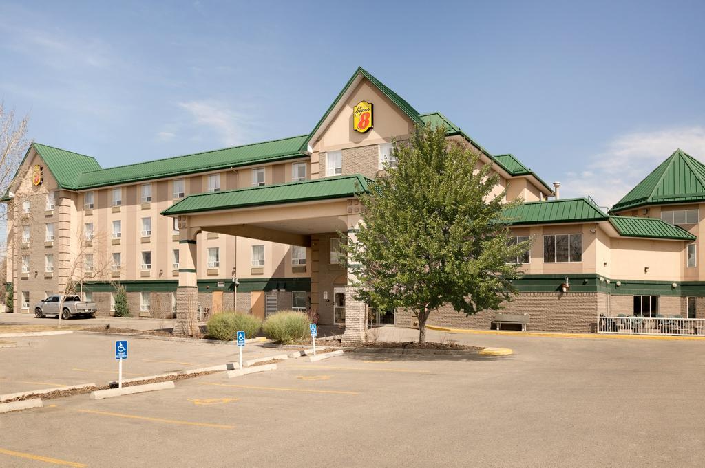 Hotel Super 8 By Wyndham Calgary Shawnessy Area Extérieur photo